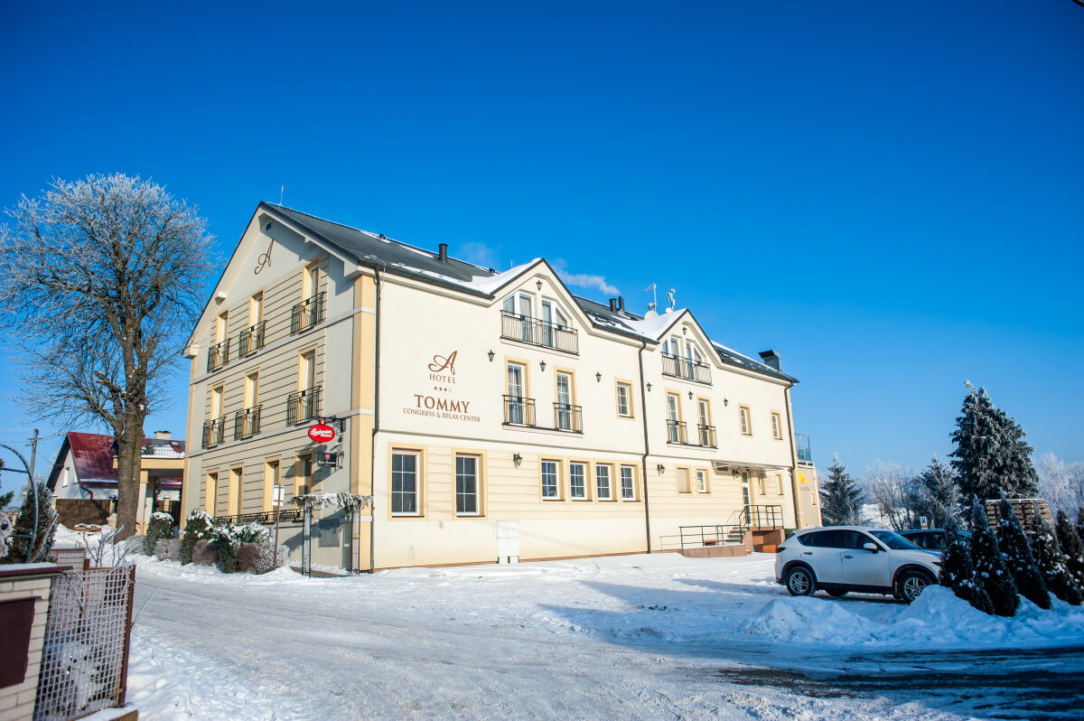 Hotel TOMMY Náchod – noclegi z wellness blisko Zieleńca