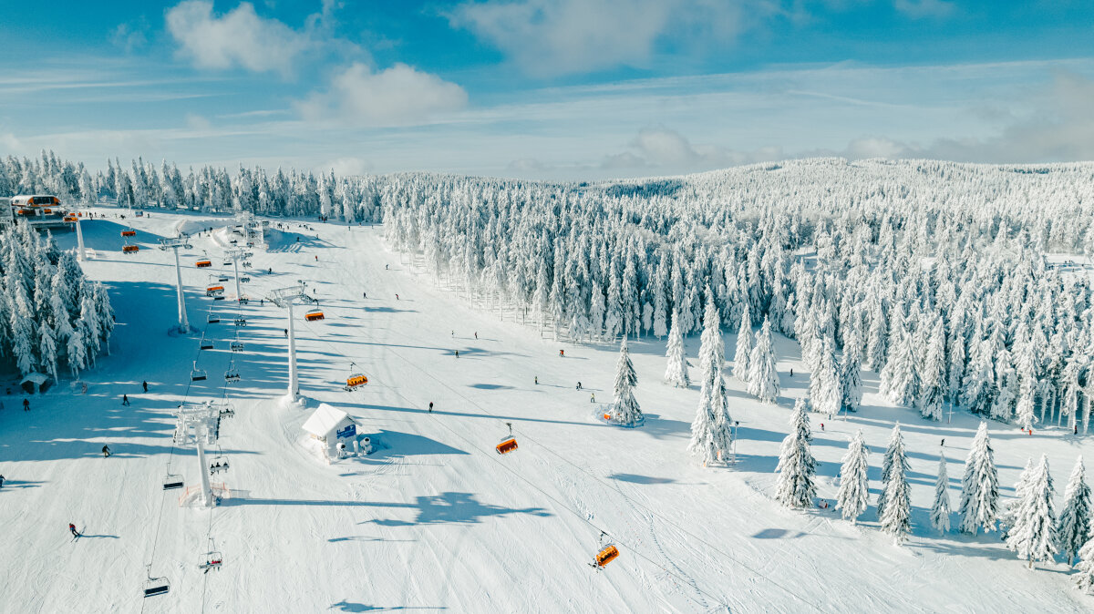 Lyžování ve Ski Areně Zieleniec nedaleko Hotelu TOMMY